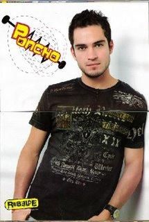poze cu poncho - raluca_dragutza52 - ALFONSO HERRERA