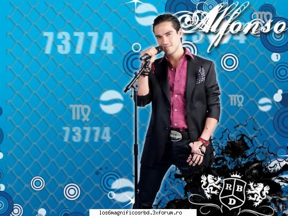 poze cu poncho - deea_rbd - ALFONSO HERRERA