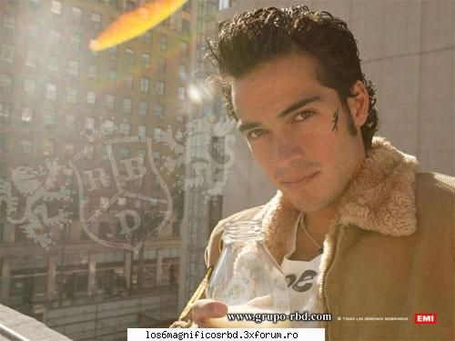 poze cu poncho - deea_rbd - ALFONSO HERRERA