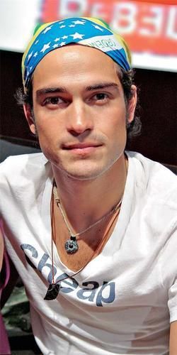 poze cu poncho - deea_rbd - ALFONSO HERRERA