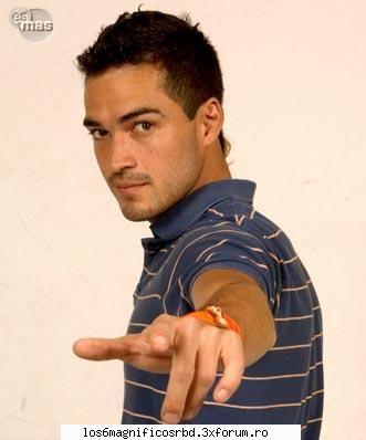 poze cu poncho - raluca_dragutza52 - ALFONSO HERRERA